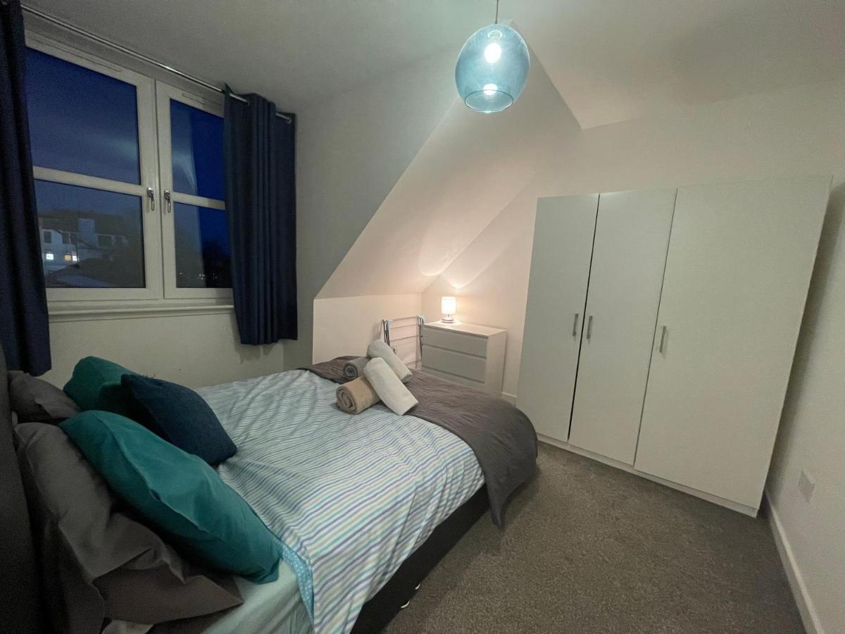 Carvetii - Edward House D - 2 Dbl Bed 2Nd Floor Flat Διαμέρισμα Ντανφέρμλιν Εξωτερικό φωτογραφία