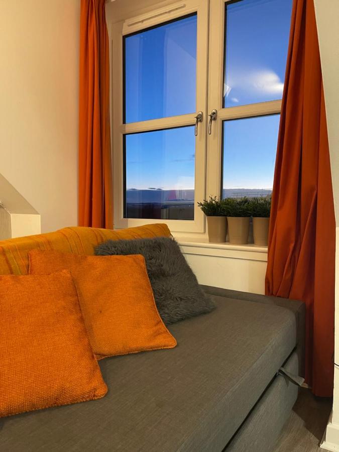 Carvetii - Edward House D - 2 Dbl Bed 2Nd Floor Flat Διαμέρισμα Ντανφέρμλιν Εξωτερικό φωτογραφία